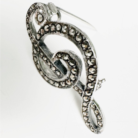 Silver & Marcasite Treble Clef Pin Brooch - Picture 4 of 12